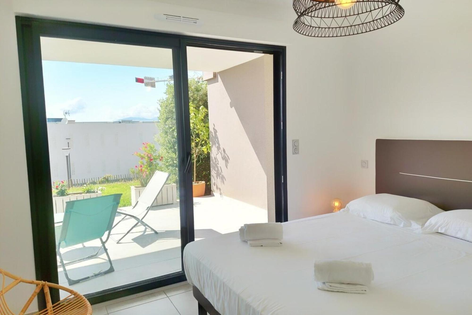 Kiara - Beach By Foot Terrace Isolella - By Tgb Pietrosella Exterior photo